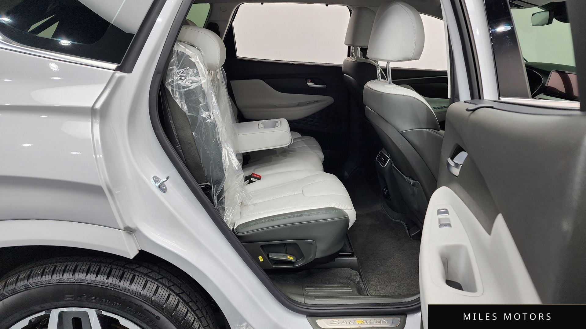 Hyundai Santafe 2023 — миниатюра 12