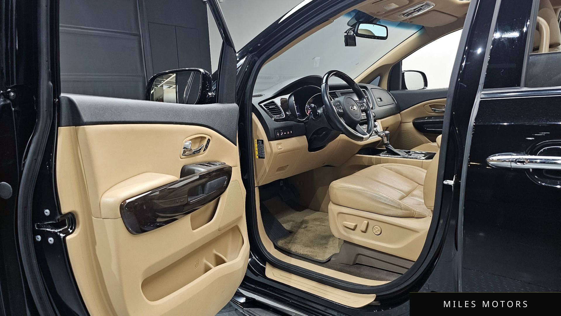 Kia Canival 2019 — миниатюра 10