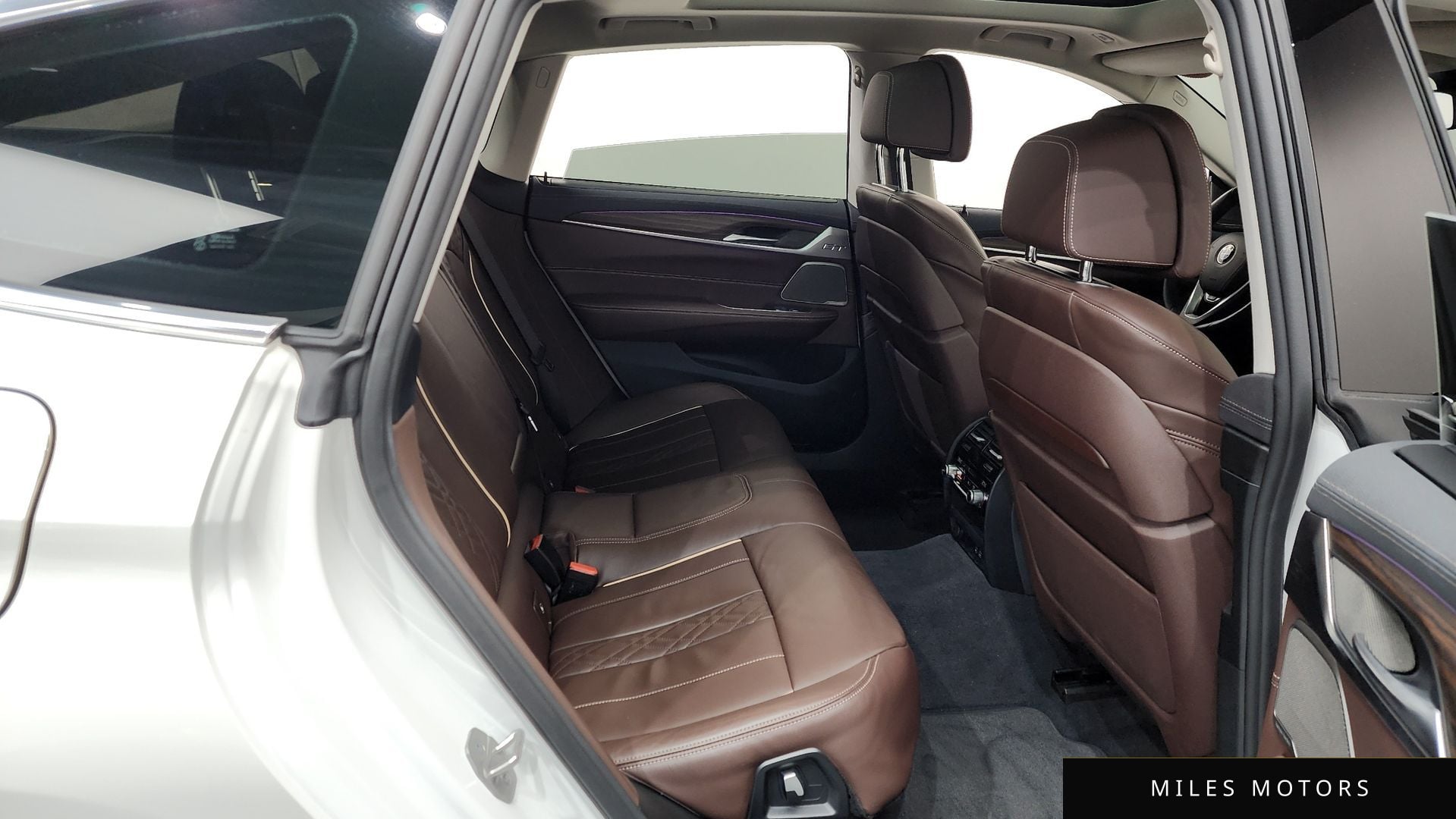 BMW 6 Series GT (G32) 2023 — миниатюра 12
