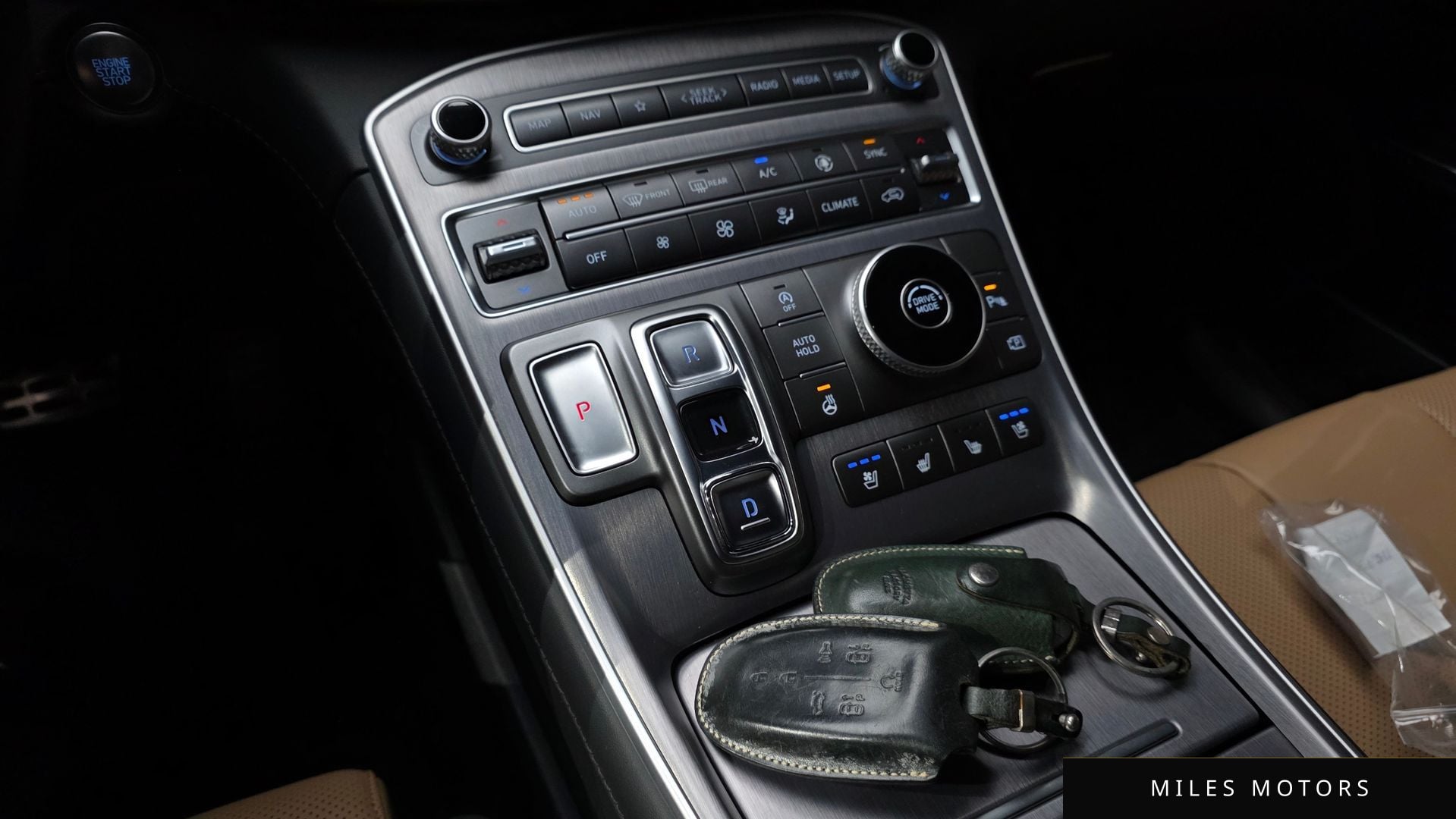 Hyundai Santafe 2021 — миниатюра 9