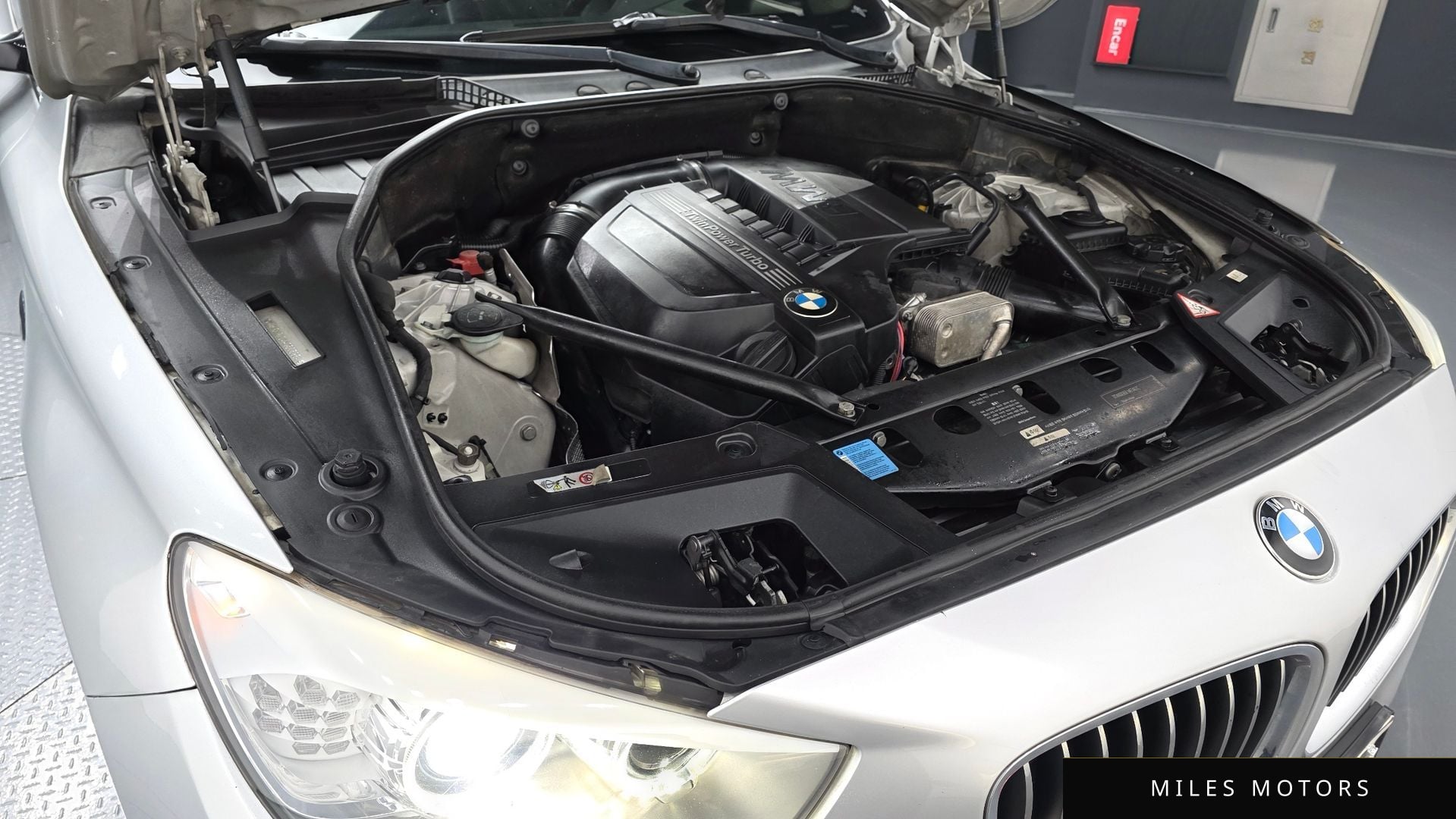 BMW 5 Series GT (F07) 2010 — миниатюра 6