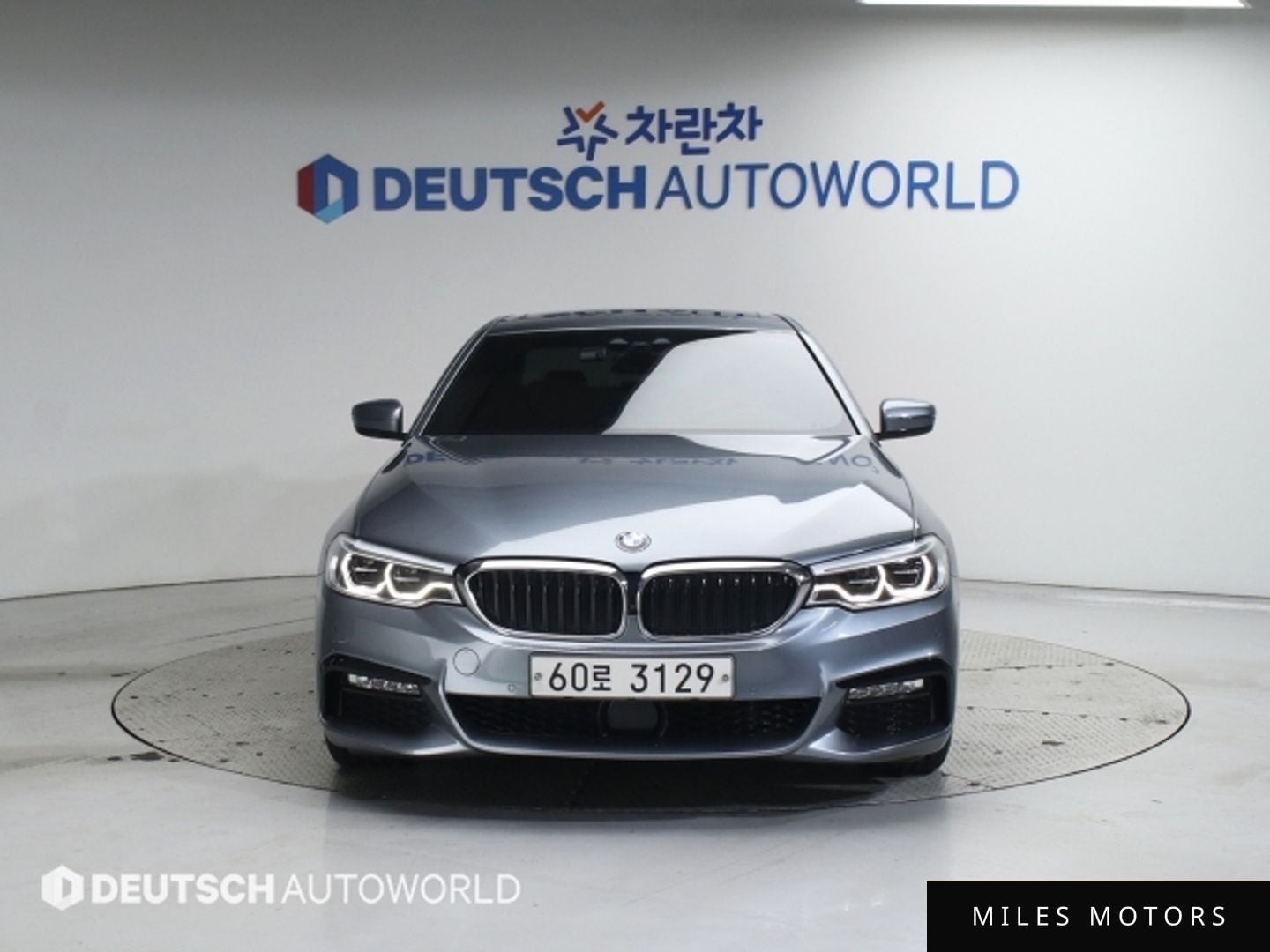 BMW 5 Series (G30) 2017 — миниатюра 3