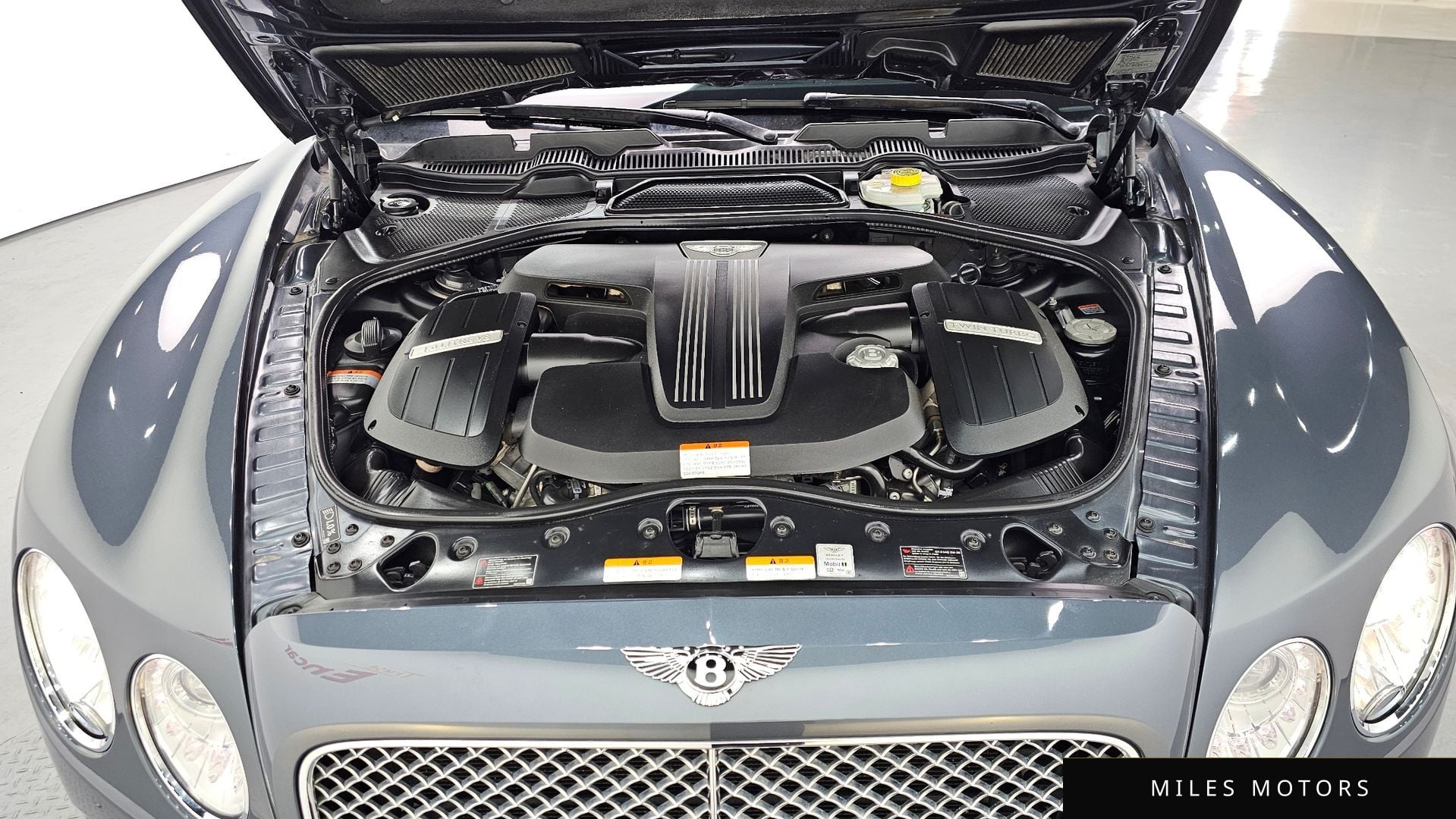 Bentley Flying Spur 2018 — миниатюра 6