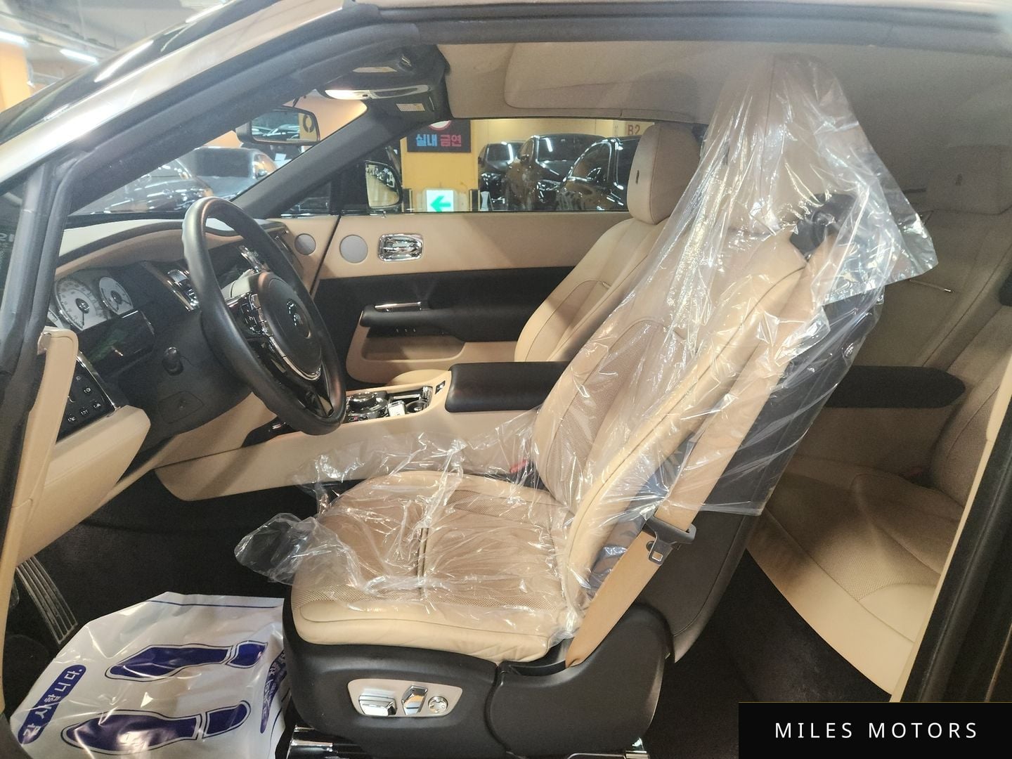 Rolls-Royce Dawn 2018 — миниатюра 7