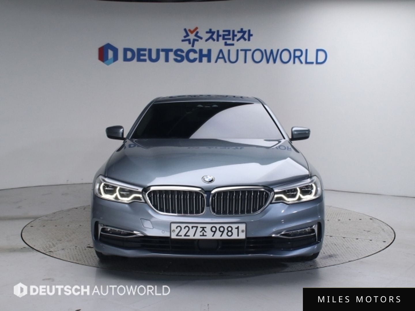 BMW 5 Series (G30) 2019 — миниатюра 3
