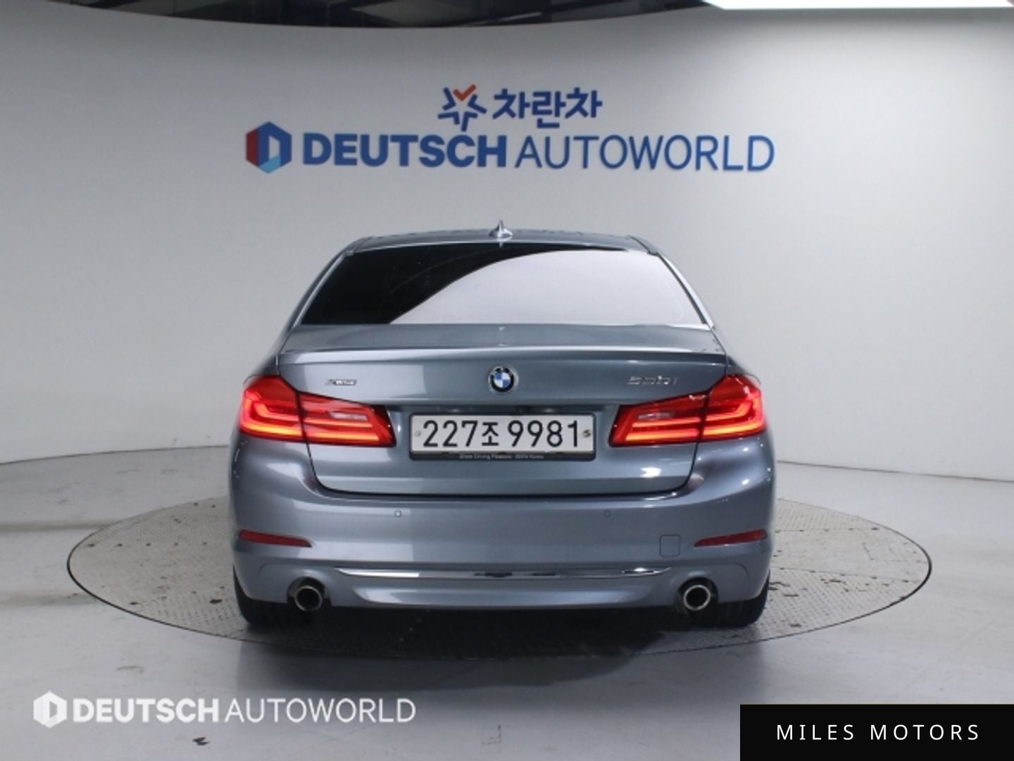 BMW 5 Series (G30) 2019 — миниатюра 4