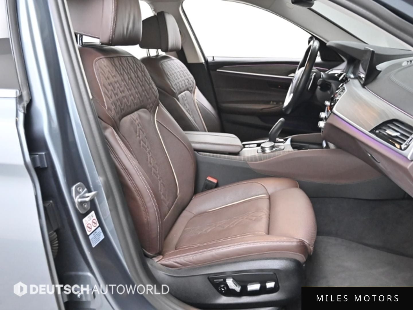BMW 5 Series (G30) 2019 — миниатюра 10