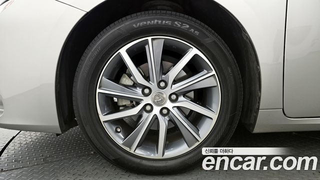 Лексус ES300h 2017 — миниатюра 5
