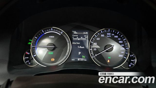 Лексус ES300h 2017 — миниатюра 8