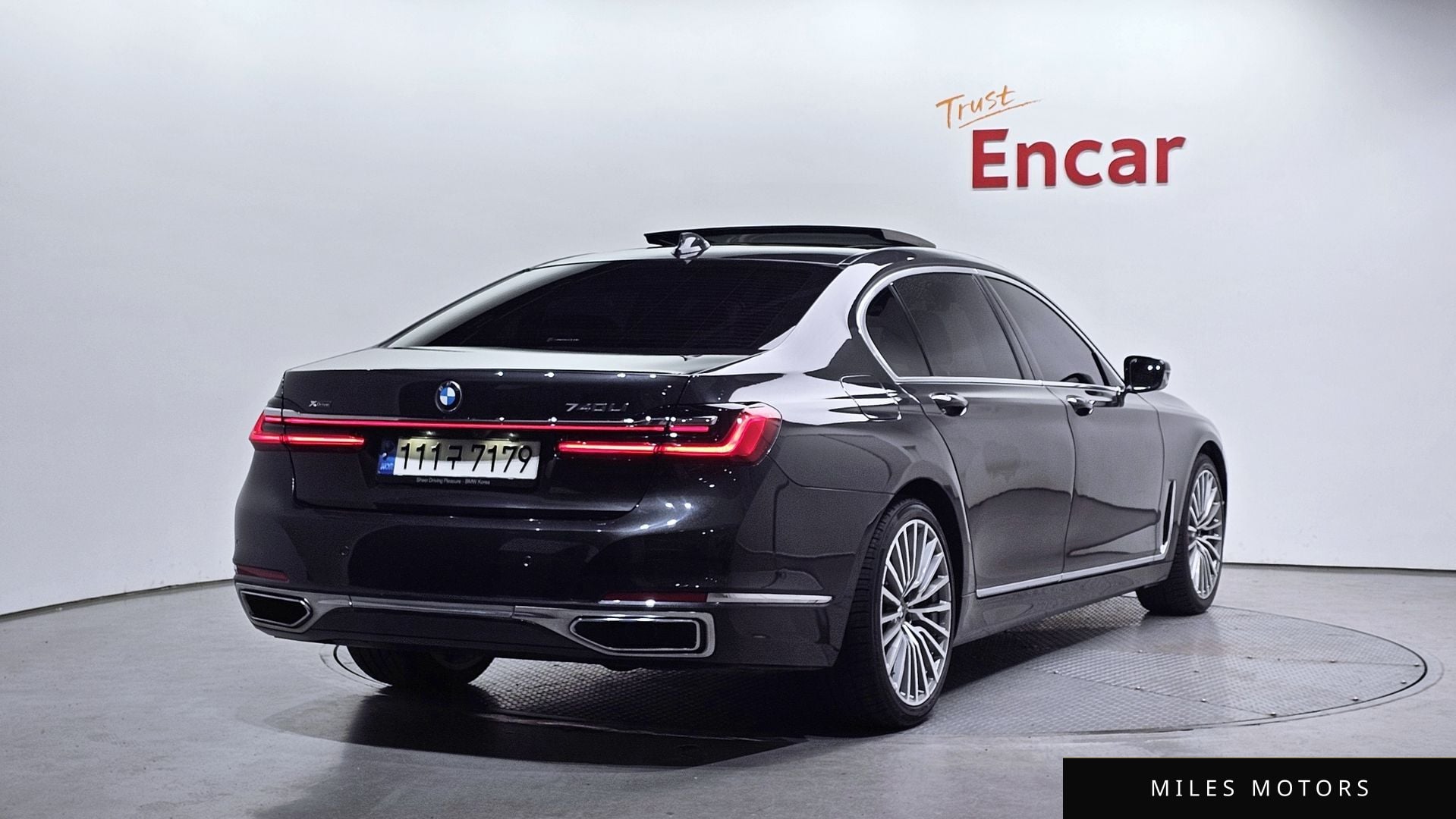BMW 7 Series (G11) 2021 — миниатюра 2