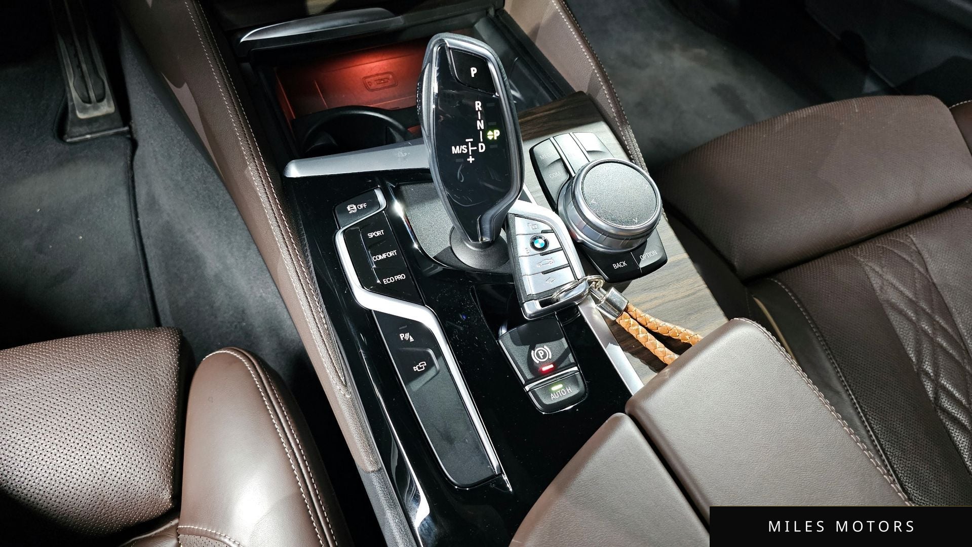 BMW 5 Series (G30) 2020 — миниатюра 9