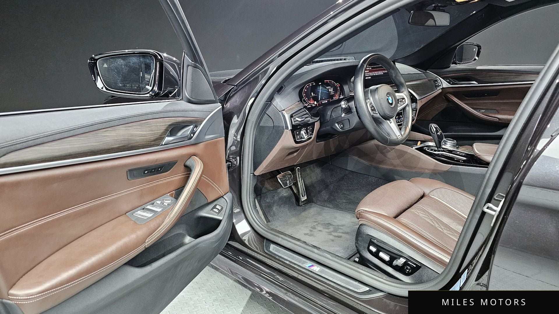 BMW 5 Series (G30) 2020 — миниатюра 10