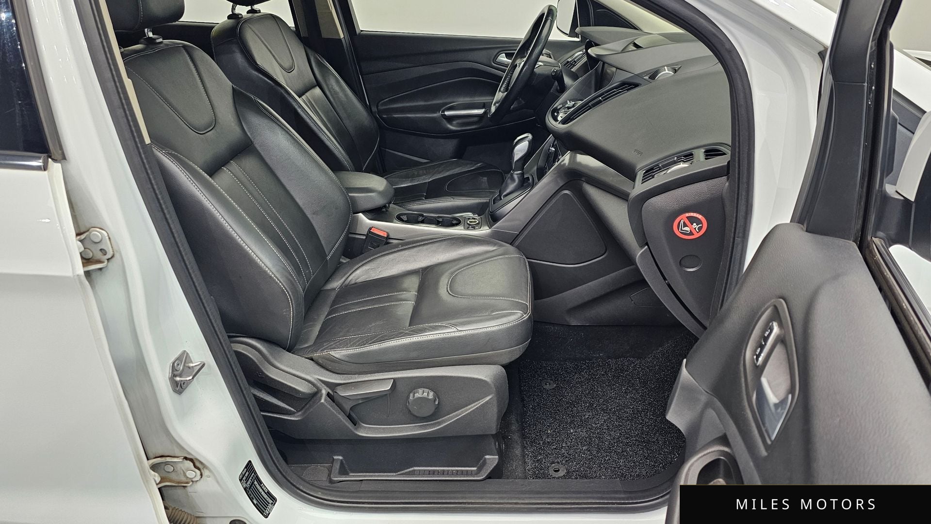 Ford Kuga 2016 — миниатюра 10