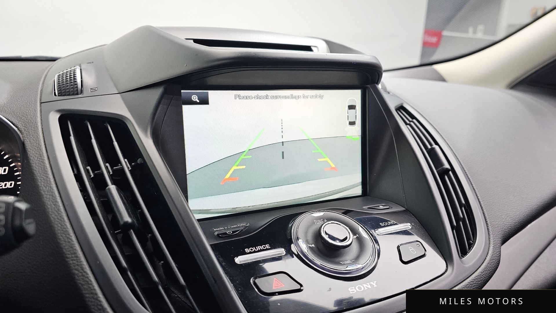 Ford Kuga 2016 — миниатюра 14