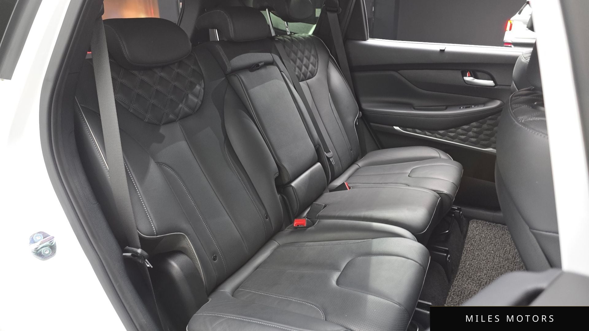 Hyundai 뉴 싼타페 2023 — миниатюра 12