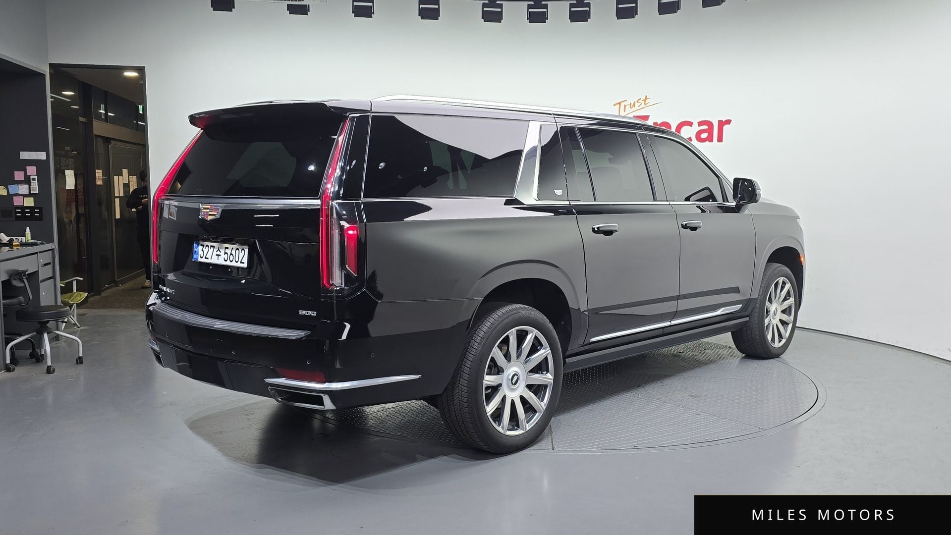 Cadillac 에스컬레이드 2023 — миниатюра 2