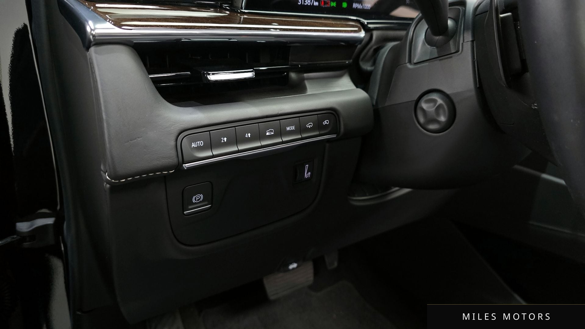 Cadillac 에스컬레이드 2023 — миниатюра 14