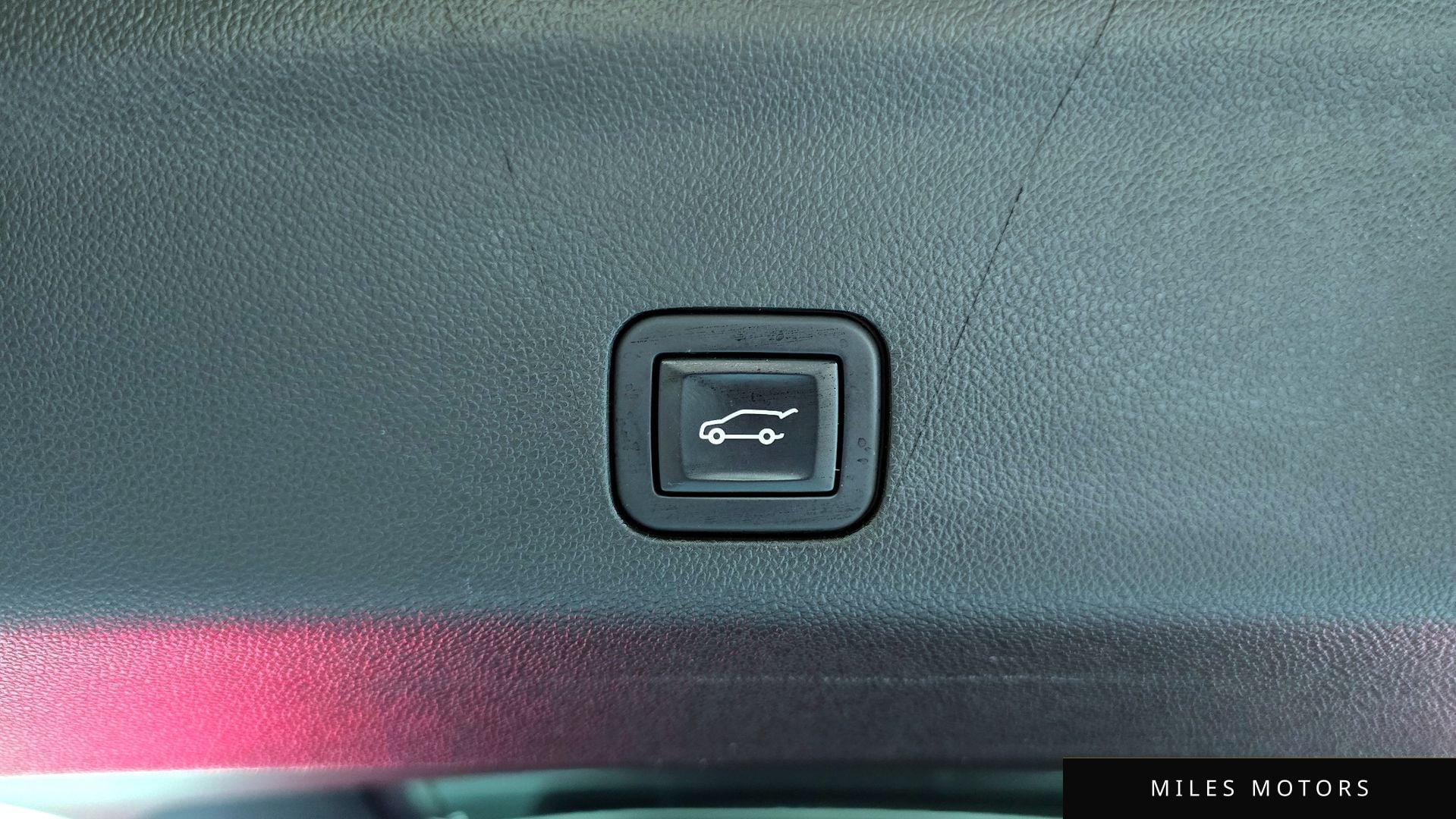 Cadillac 에스컬레이드 2023 — миниатюра 19