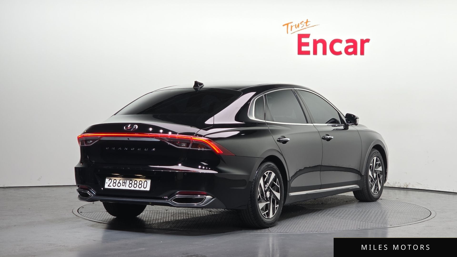 Hyundai Grandeur 2022 — миниатюра 2