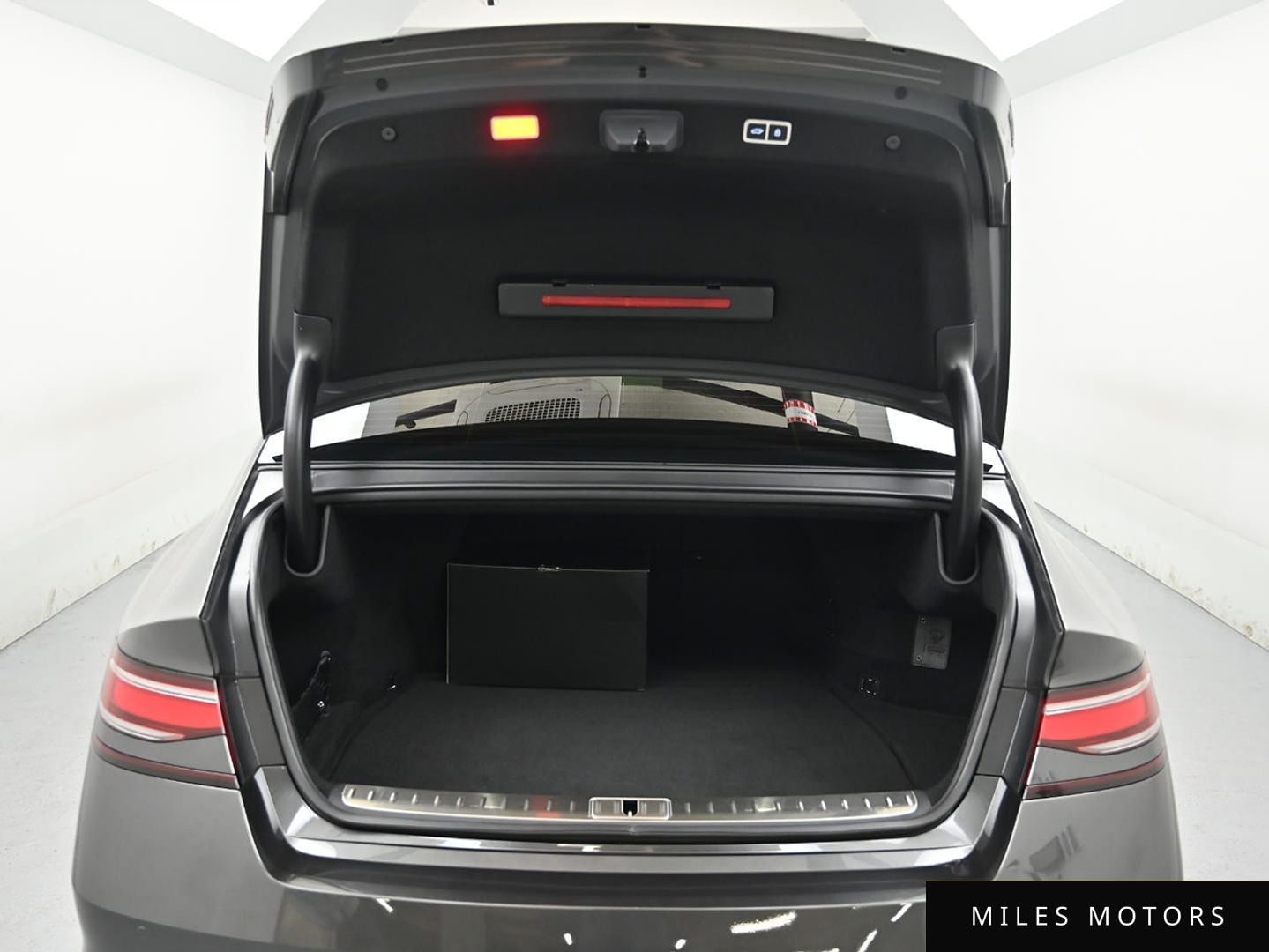 Genesis G90 (RS4) 2025 — миниатюра 19