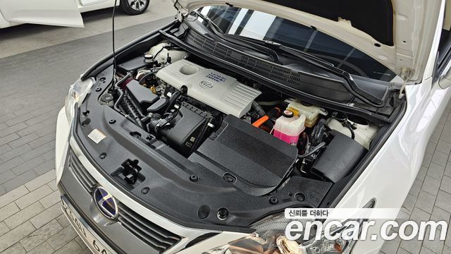Лексус CT200h 2017 — миниатюра 6