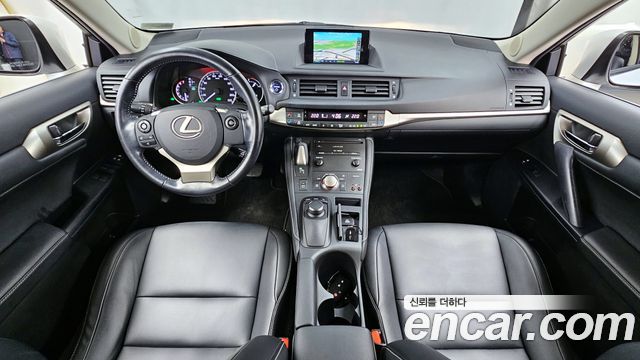 Лексус CT200h 2017 — миниатюра 7