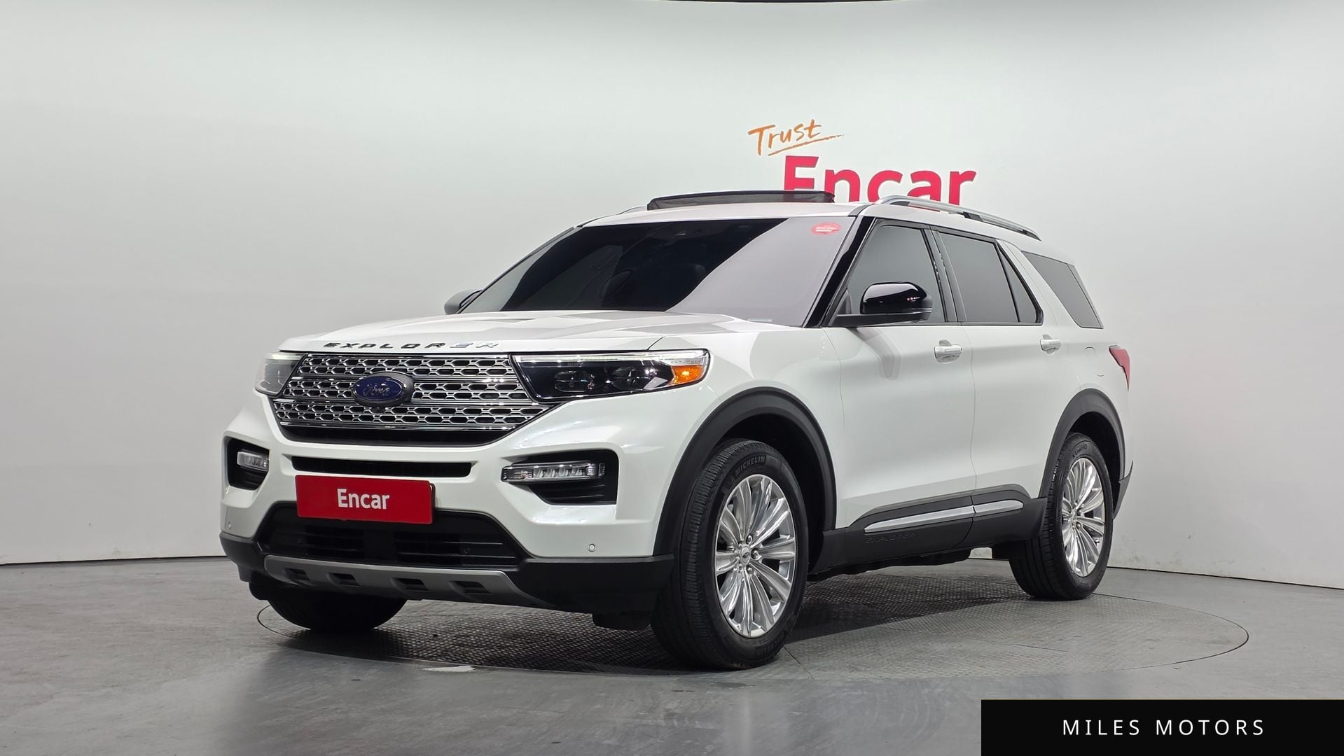 Ford Explorer 2020 — фото 1 из 12