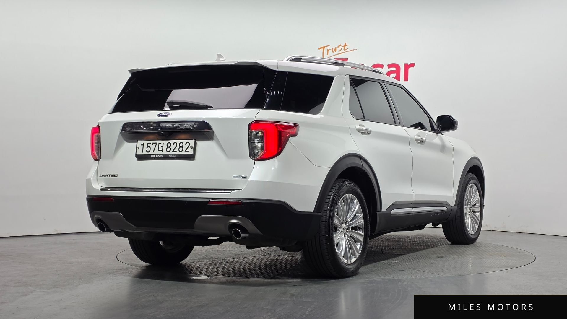 Ford Explorer 2020 — миниатюра 2