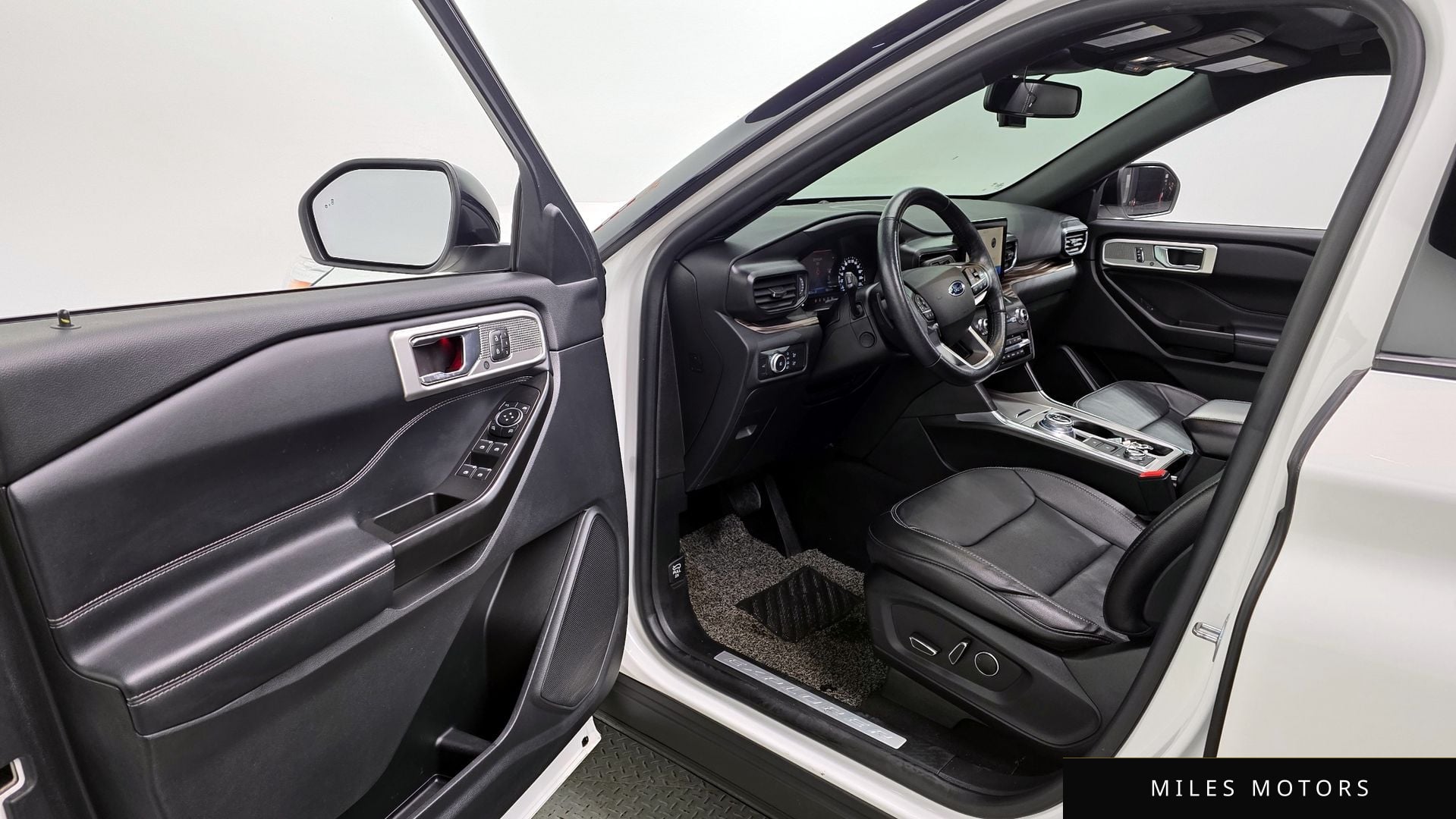 Ford Explorer 2020 — миниатюра 10