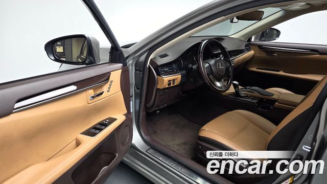 Лексус ES350 2016 — миниатюра 11
