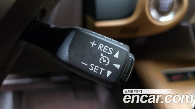 Лексус ES350 2016 — миниатюра 18