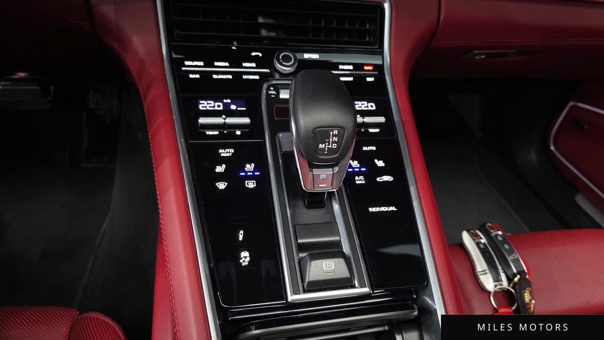 Porsche Panamera 2020 — миниатюра 9