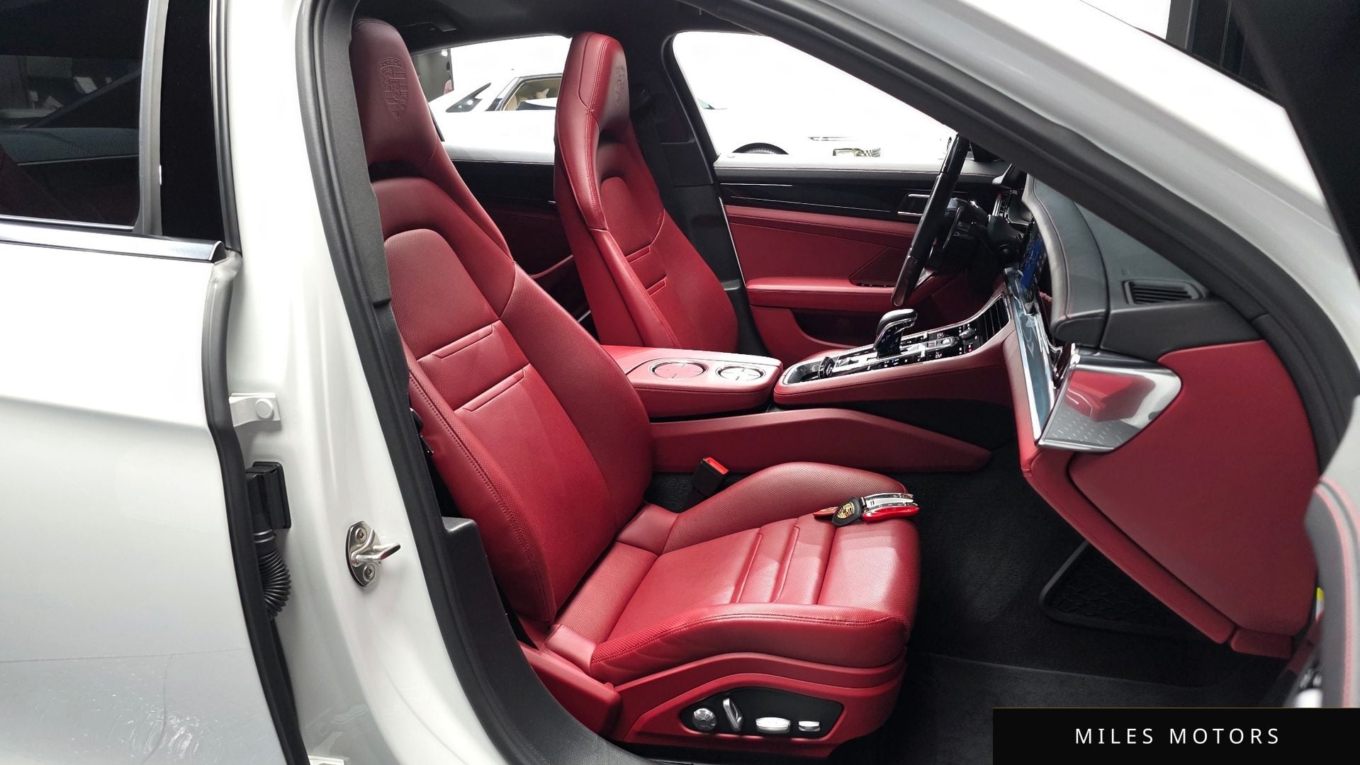 Porsche Panamera 2020 — миниатюра 10