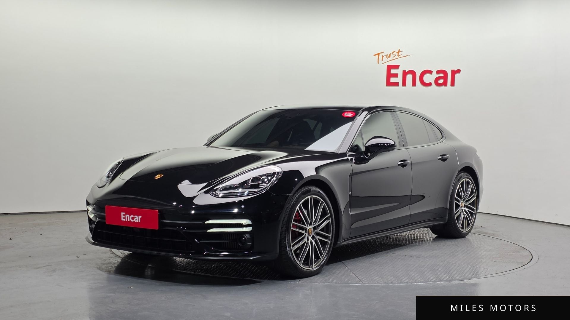 Porsche Panamera 2023 — фото 1 из 12