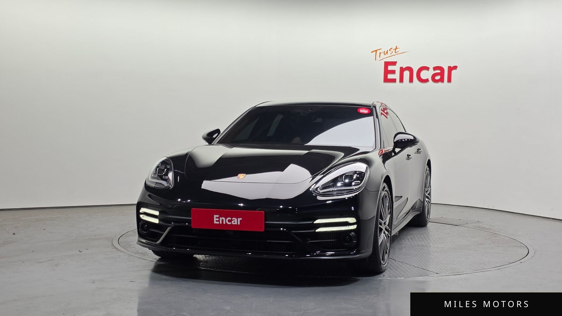 Porsche Panamera 2023 — миниатюра 3