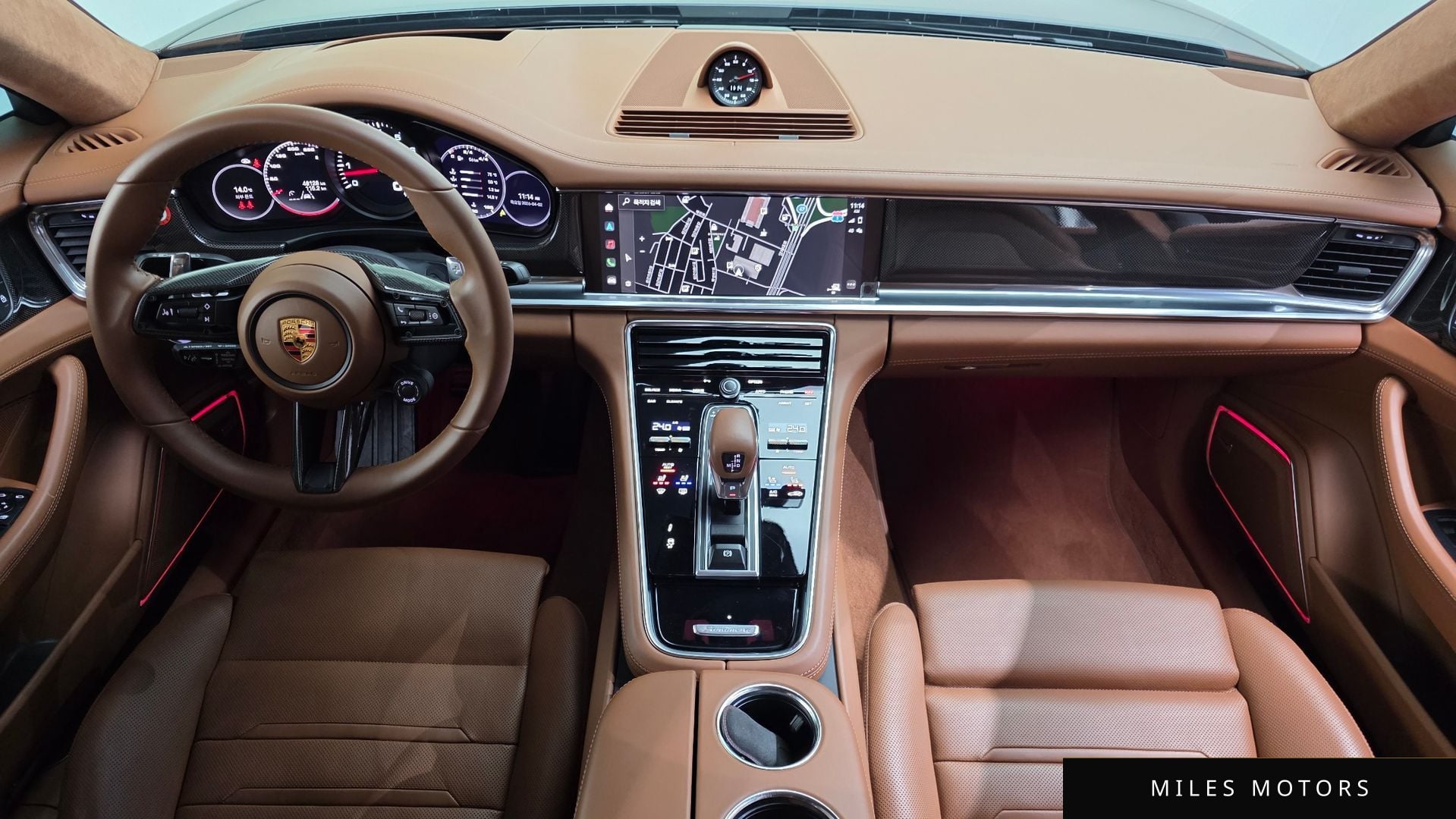 Porsche Panamera 2023 — миниатюра 7