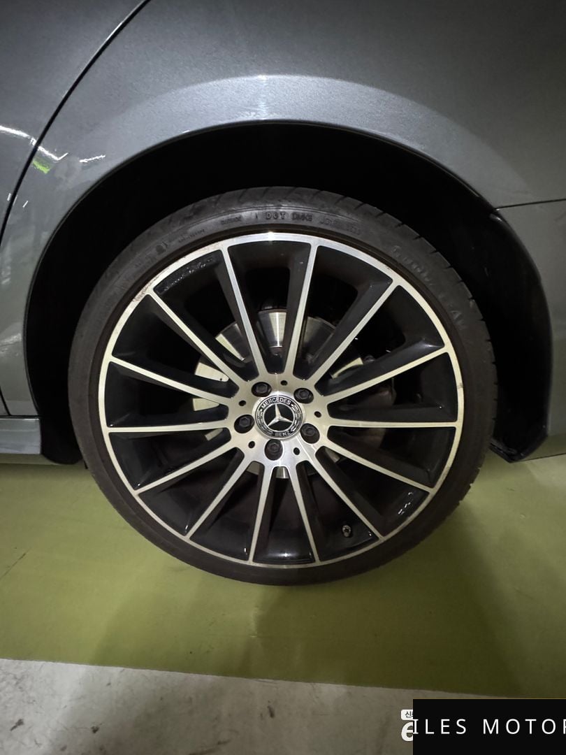 Mercedes-Benz E-Class W213 2023 — миниатюра 8