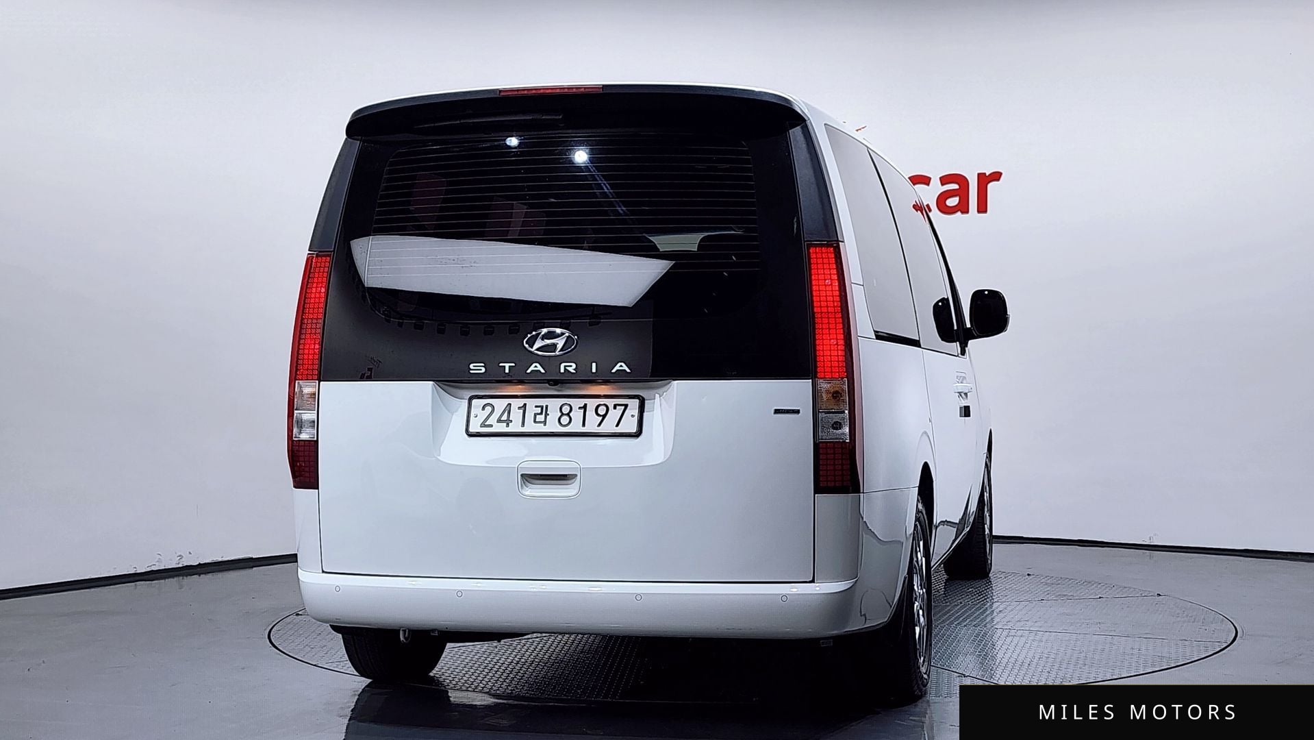 Hyundai Staria 2023 — миниатюра 4