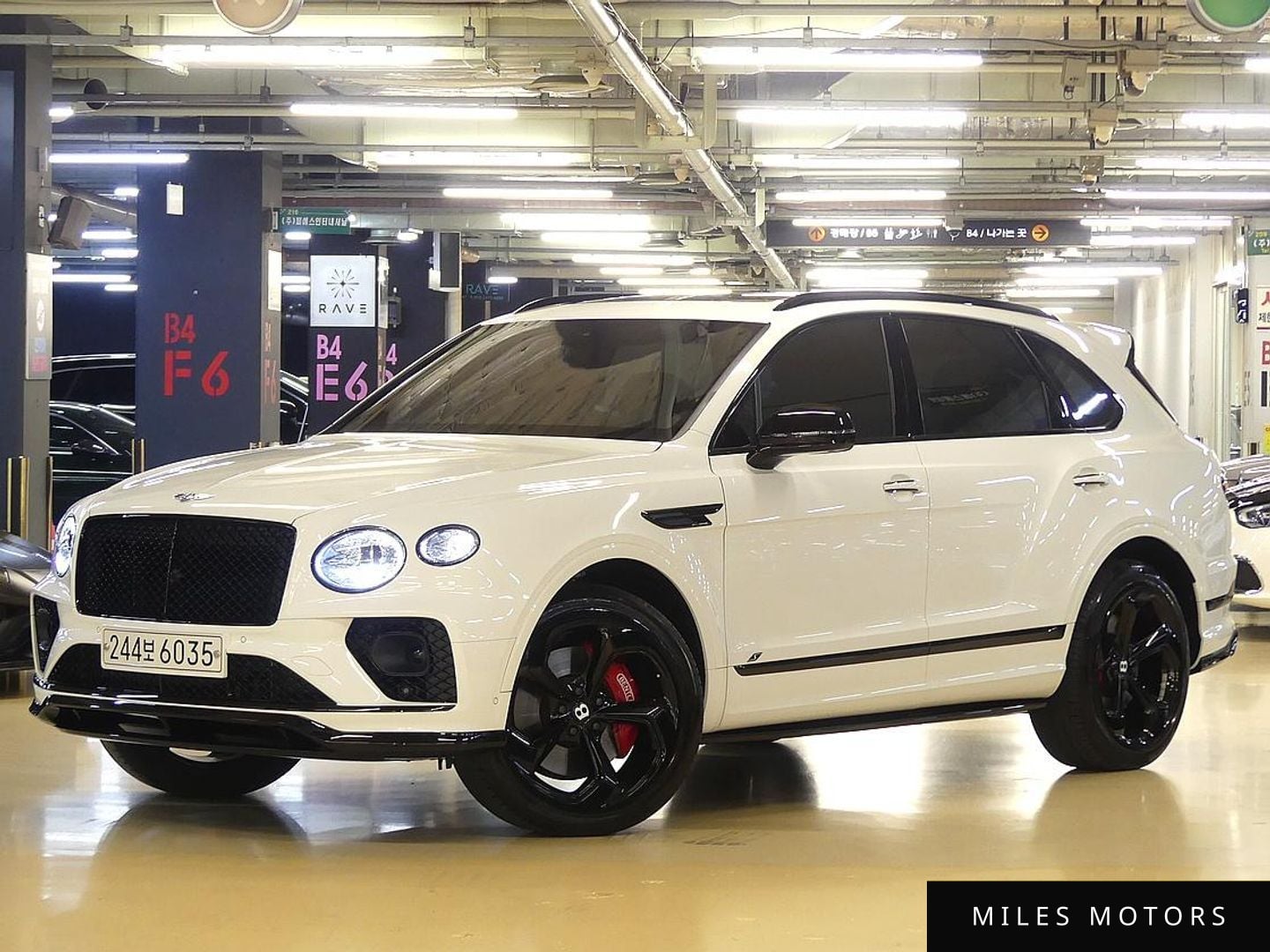 Bentley 벤테이가 2023 — миниатюра 2