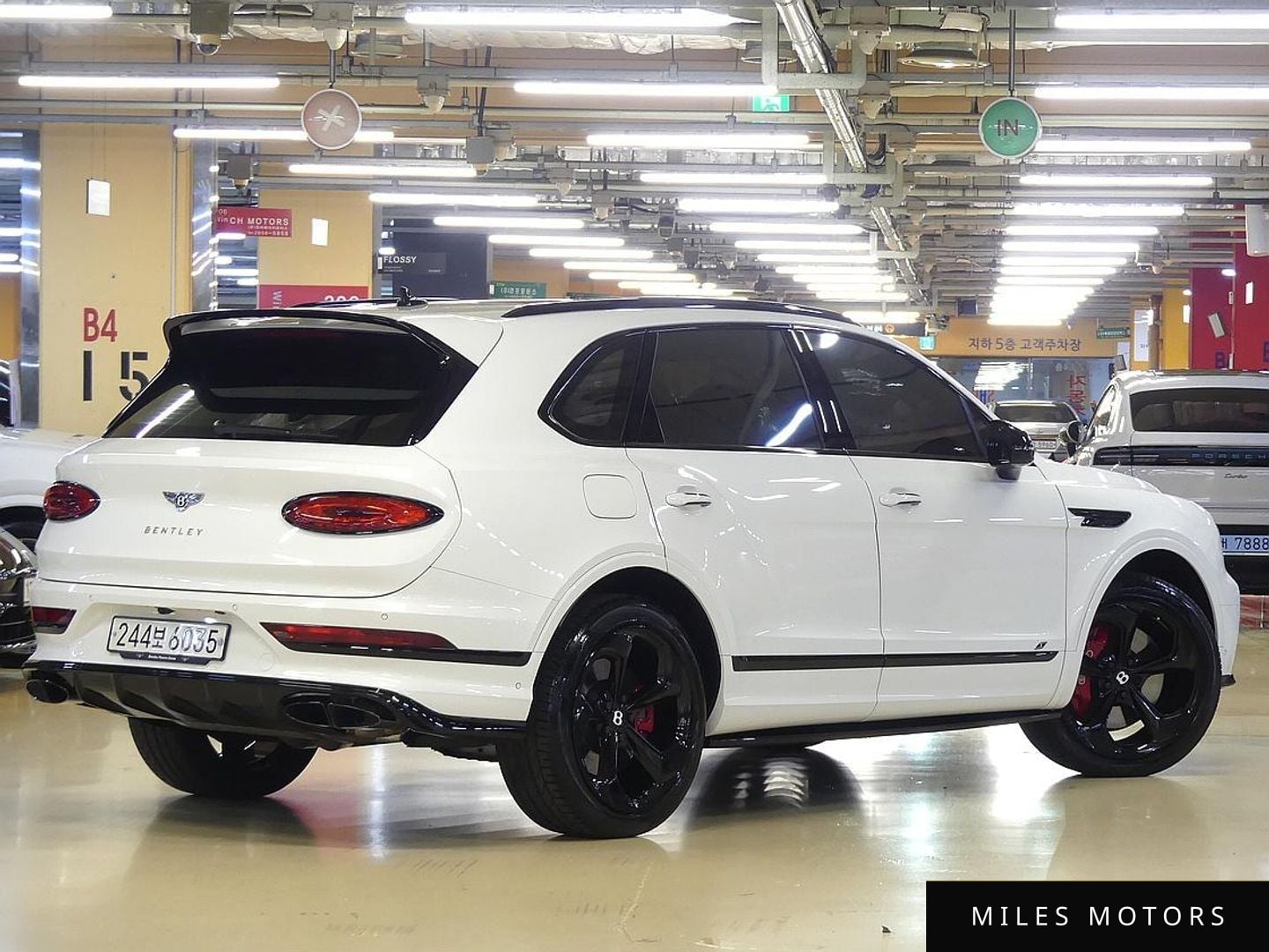 Bentley 벤테이가 2023 — миниатюра 3