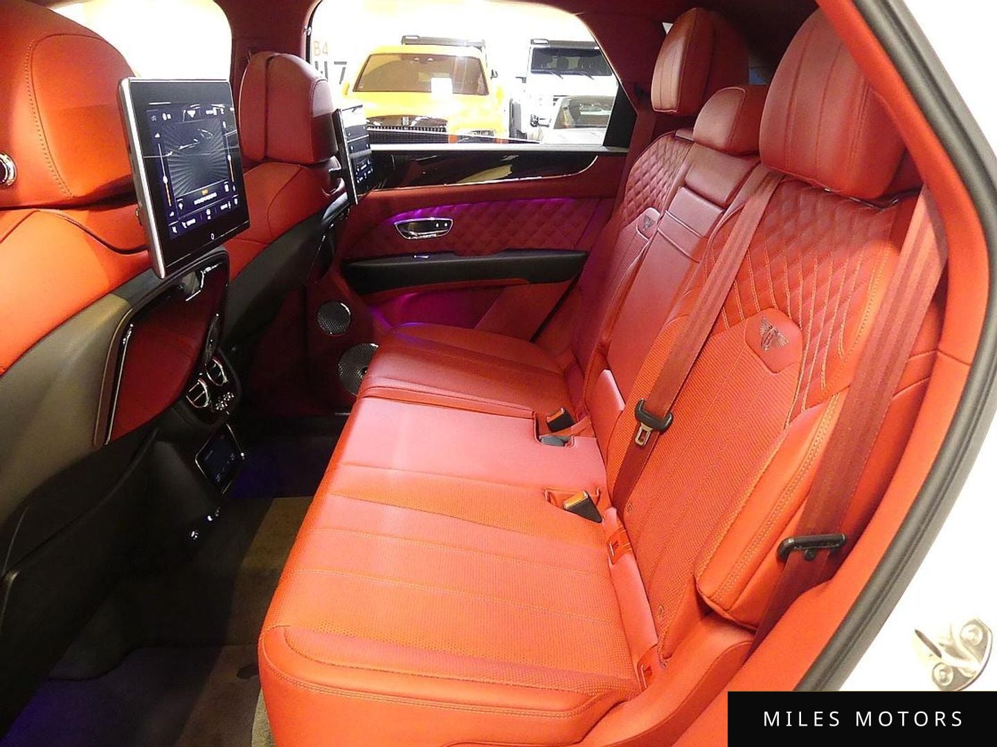 Bentley 벤테이가 2023 — миниатюра 13