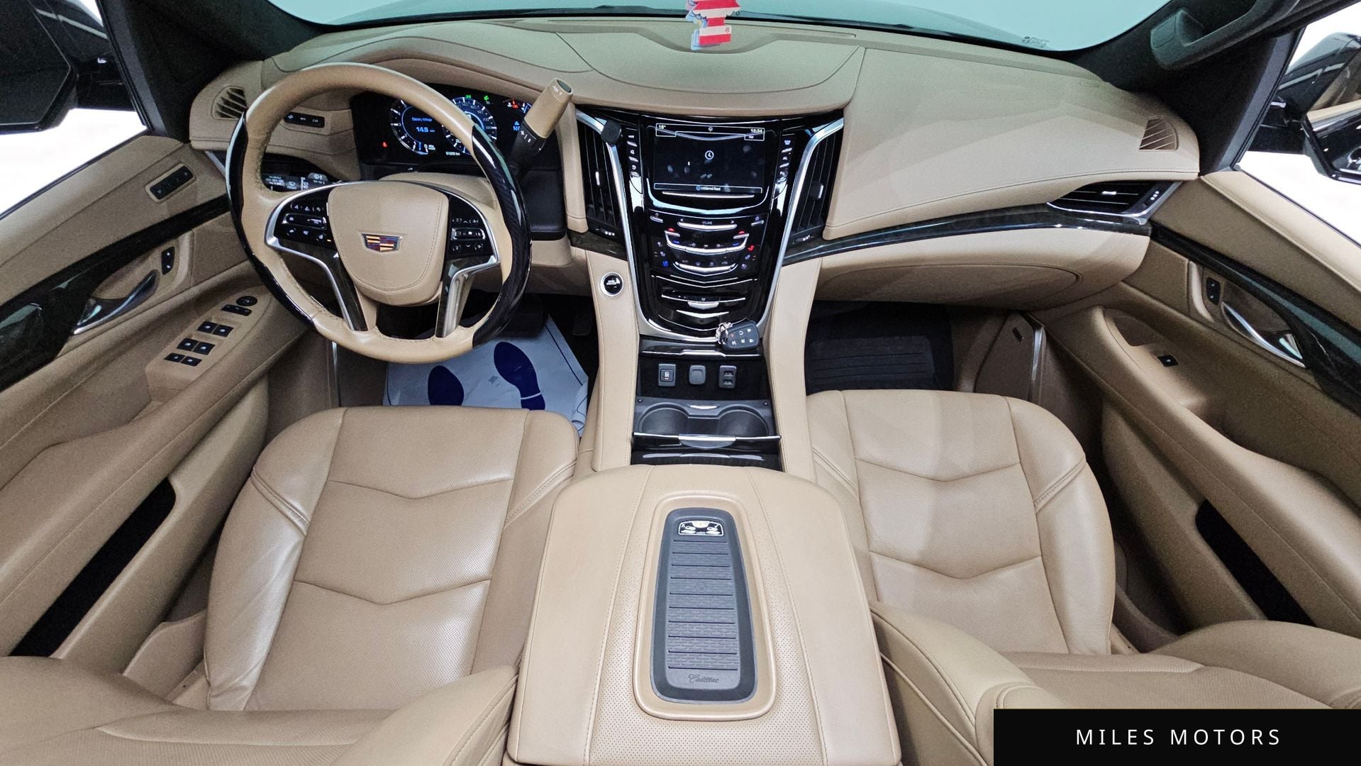 Cadillac Escalade 2019 — миниатюра 7