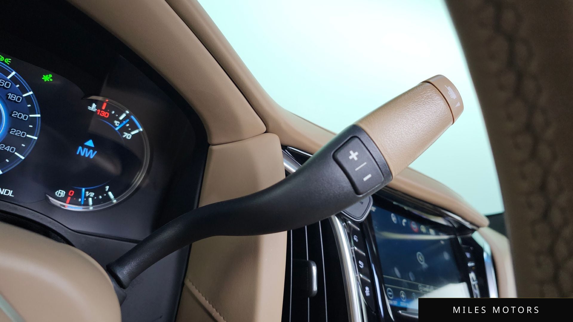 Cadillac Escalade 2019 — миниатюра 9