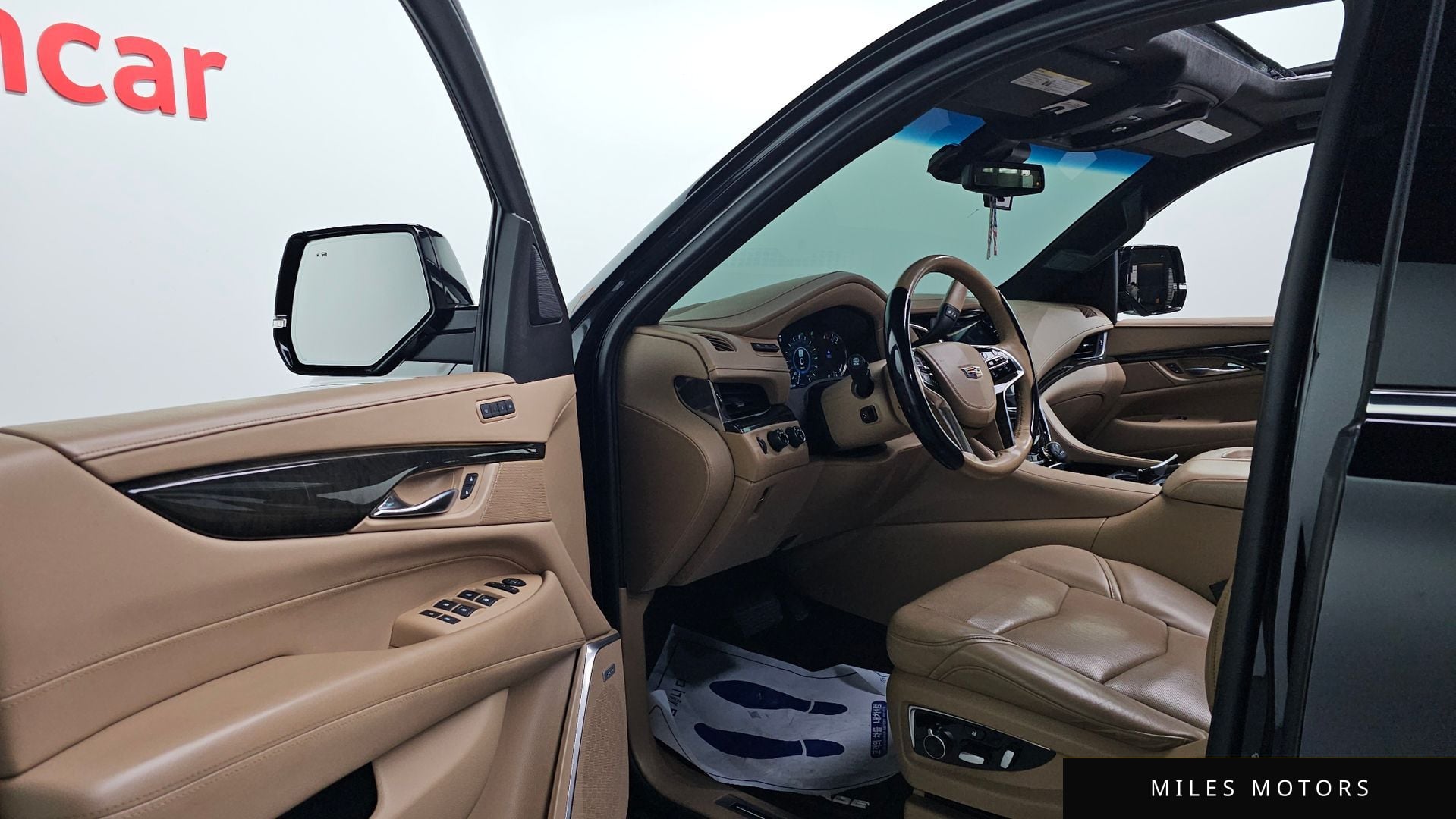 Cadillac Escalade 2019 — миниатюра 10