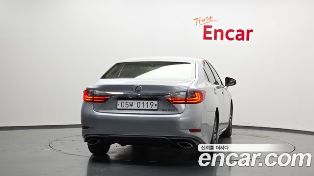 Лексус ES350 2017 — миниатюра 4