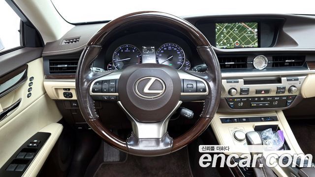 Лексус ES350 2017 — миниатюра 13