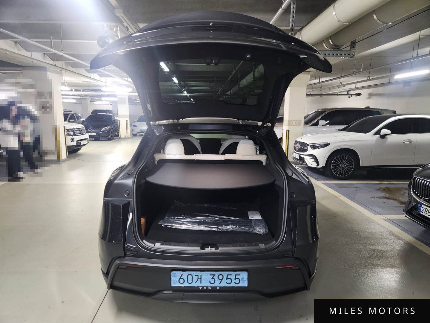 Tesla Model Y 2026 — миниатюра 16