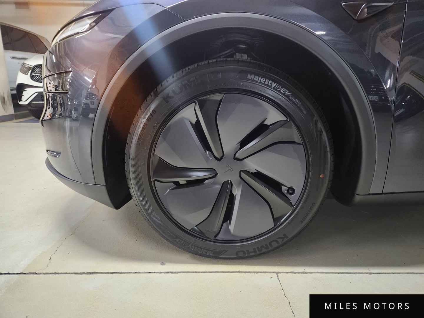 Tesla Model Y 2026 — миниатюра 18