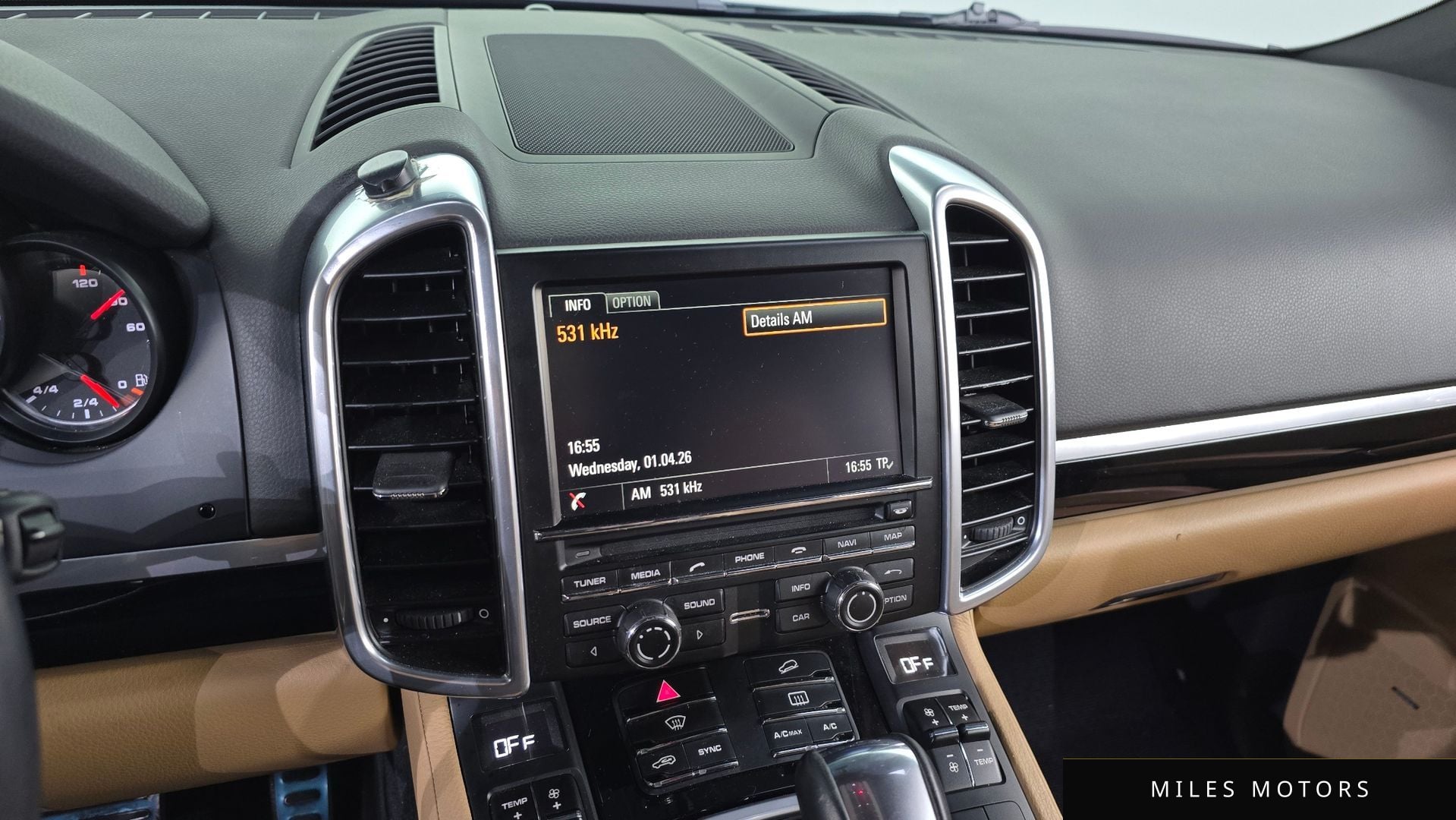 Porsche 카이엔 2015 — миниатюра 14