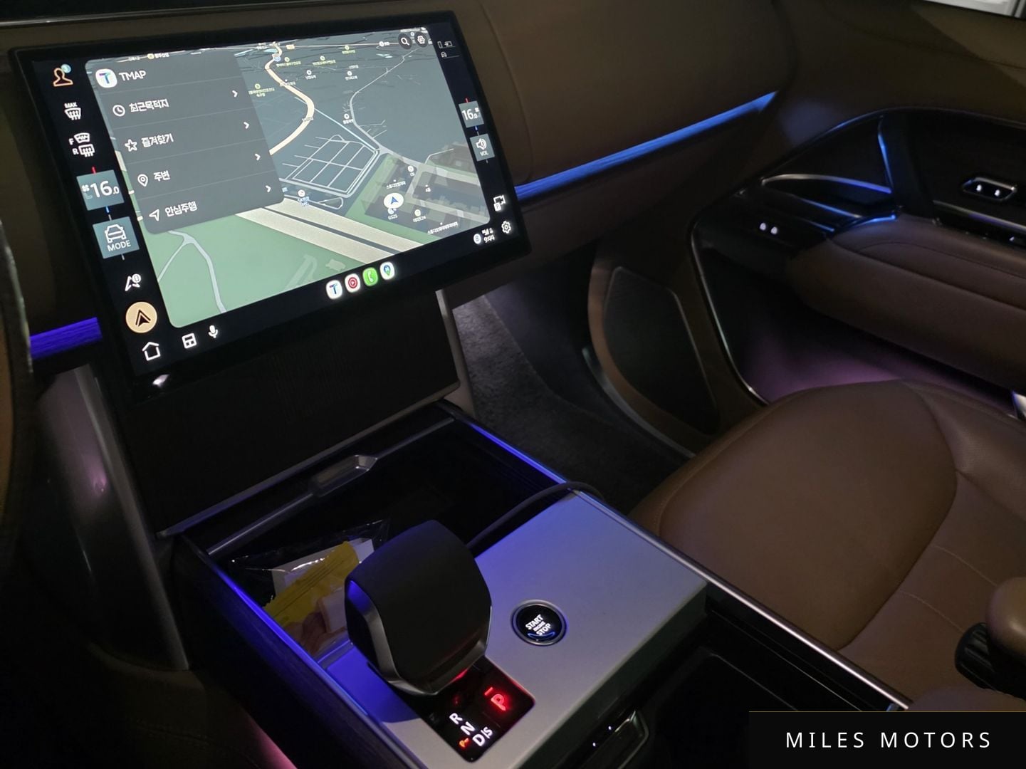 Land Rover Range Rover 2024 — миниатюра 9